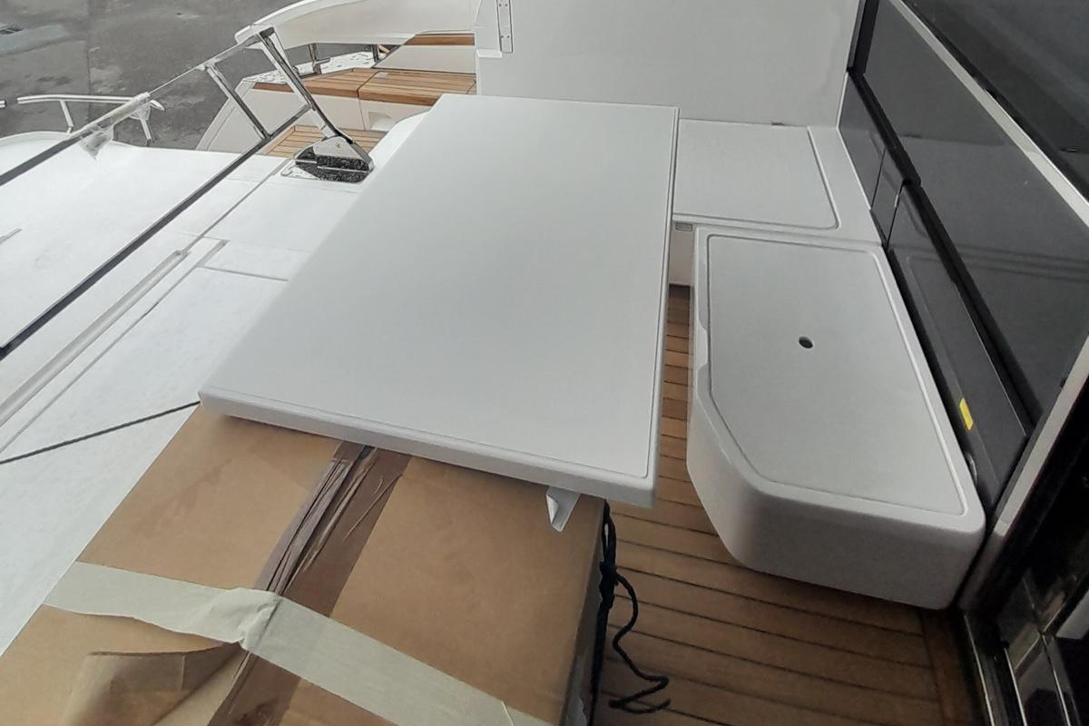 New - 3 Cabin Version Yacht Photos Pics 