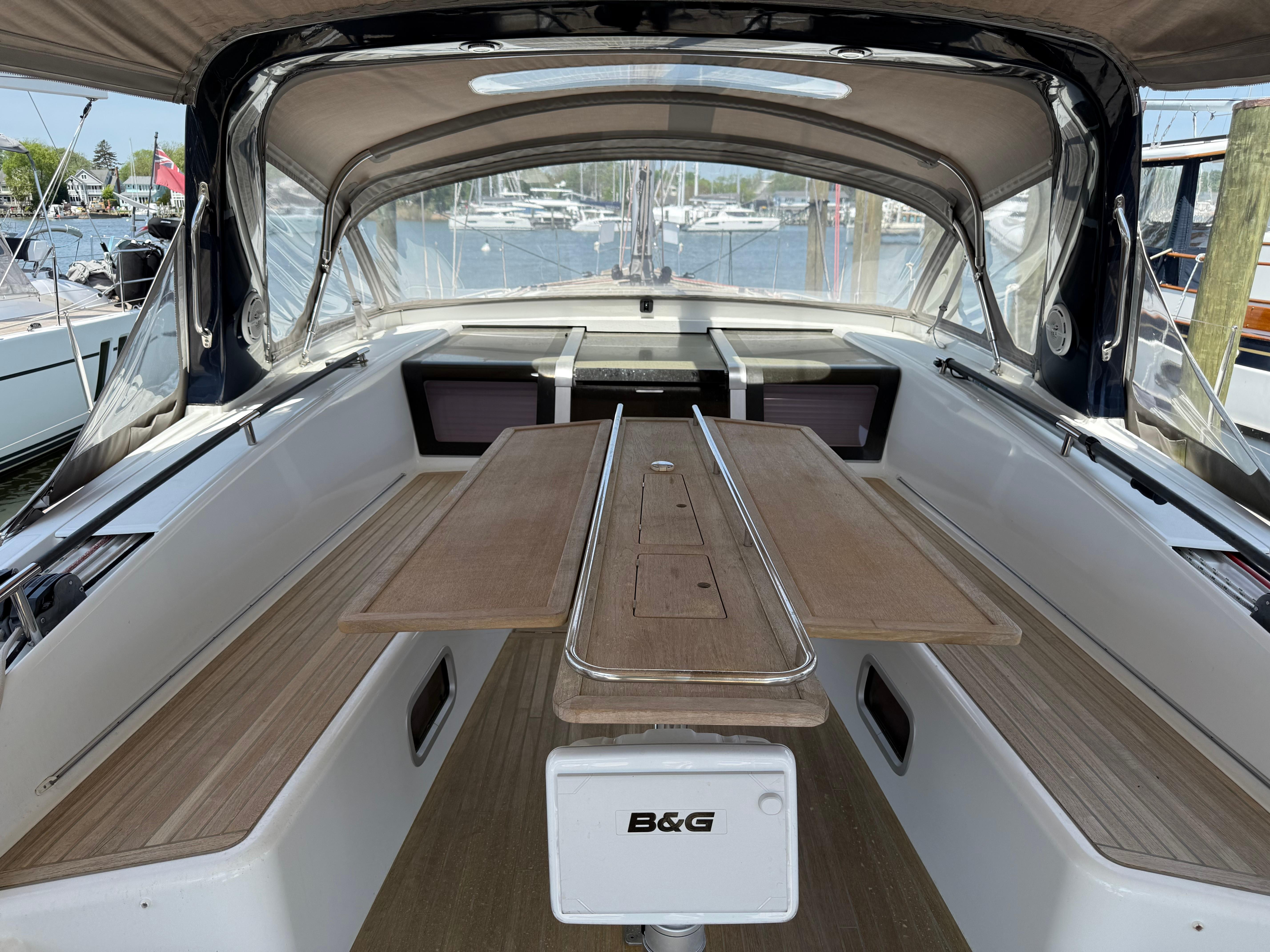 Yacht Photos Pics