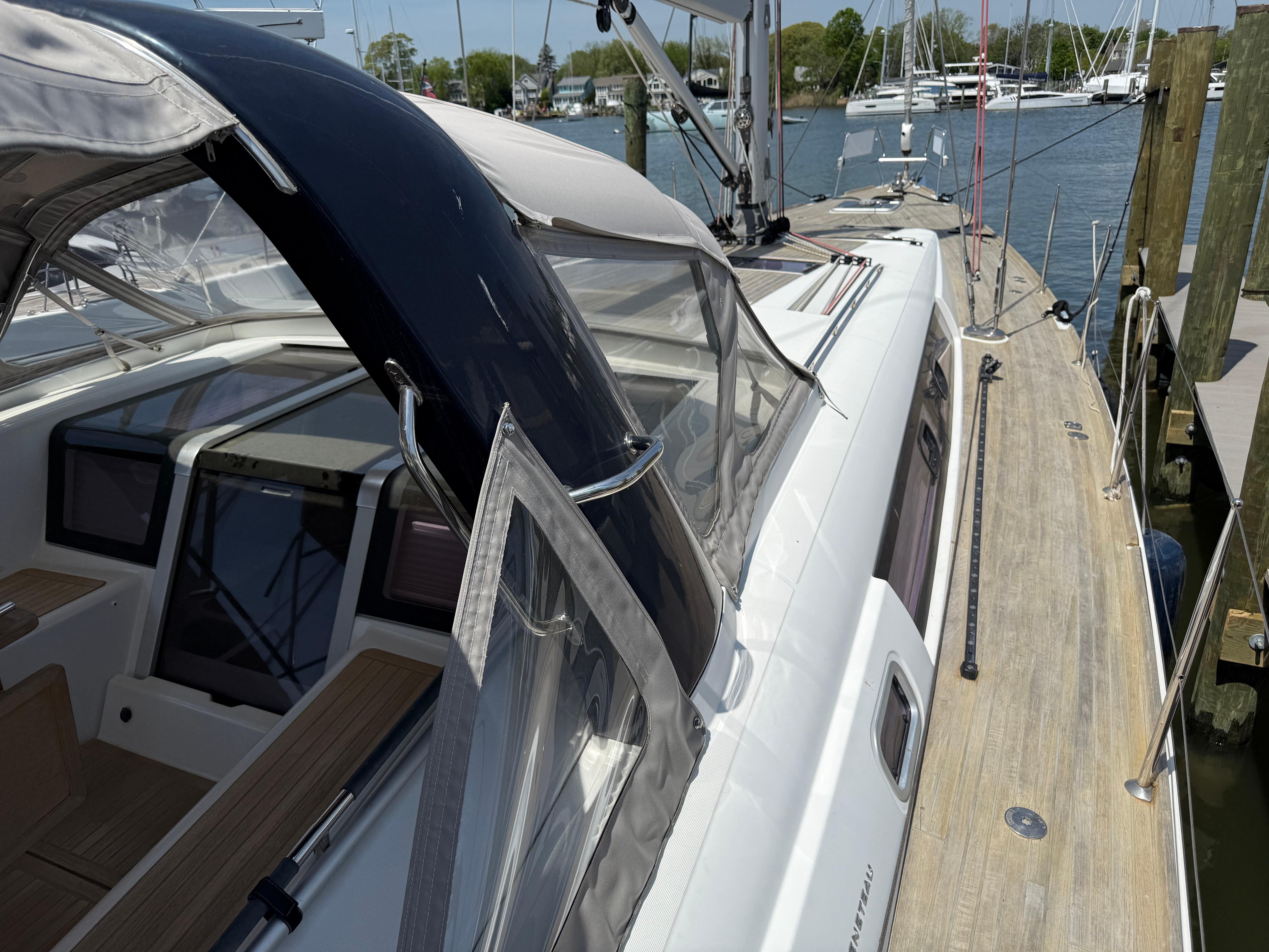 Yacht Photos Pics