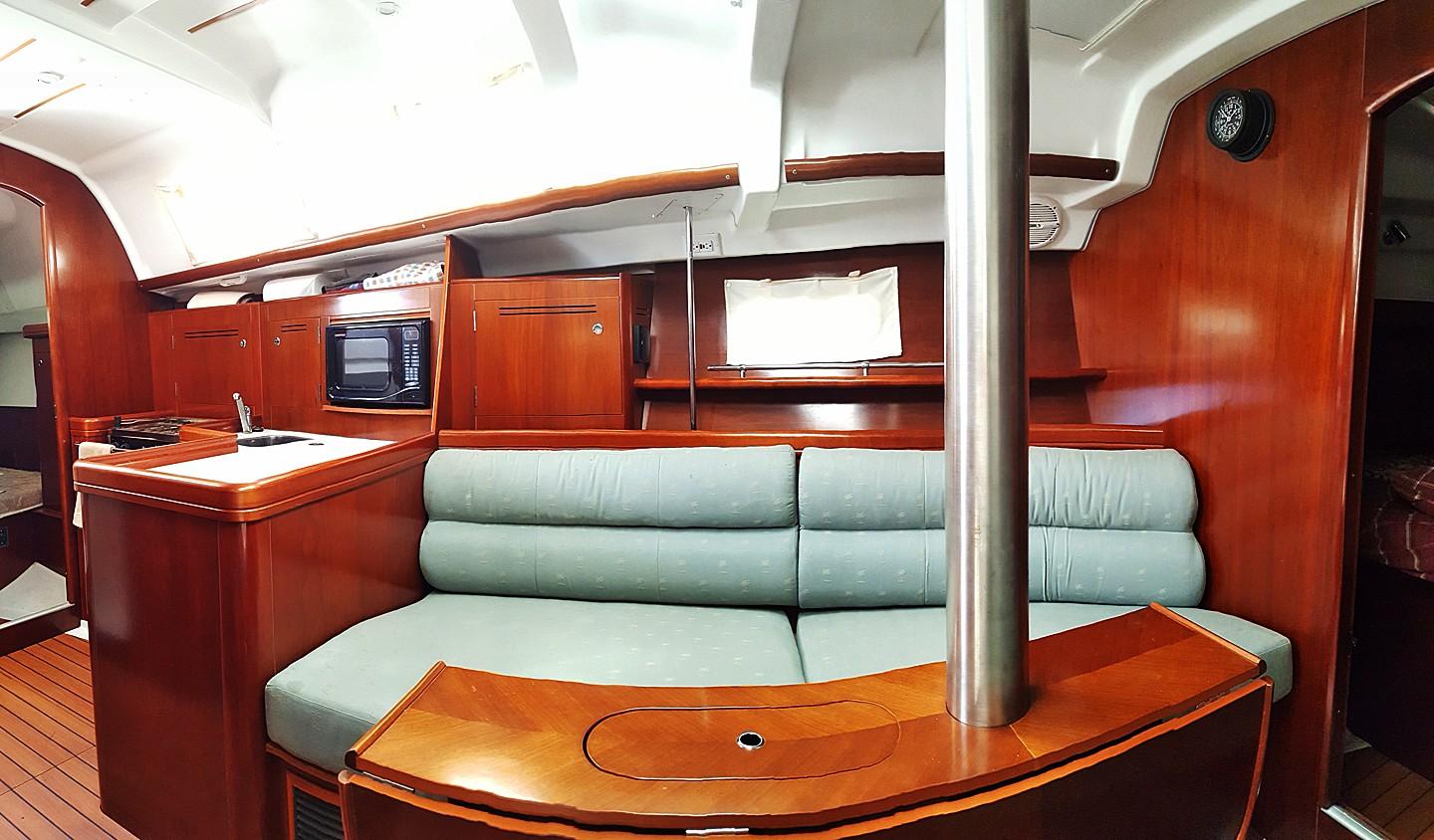 Salon Port Side