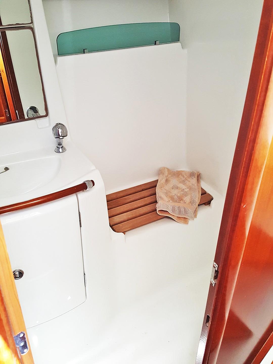Large Stall Shower