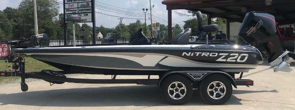 2022 Nitro boat for sale, model of the boat is Z20 Pro & Image # 1 of 12