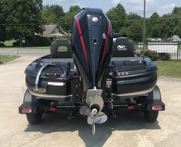2022 Nitro boat for sale, model of the boat is Z20 Pro & Image # 6 of 12