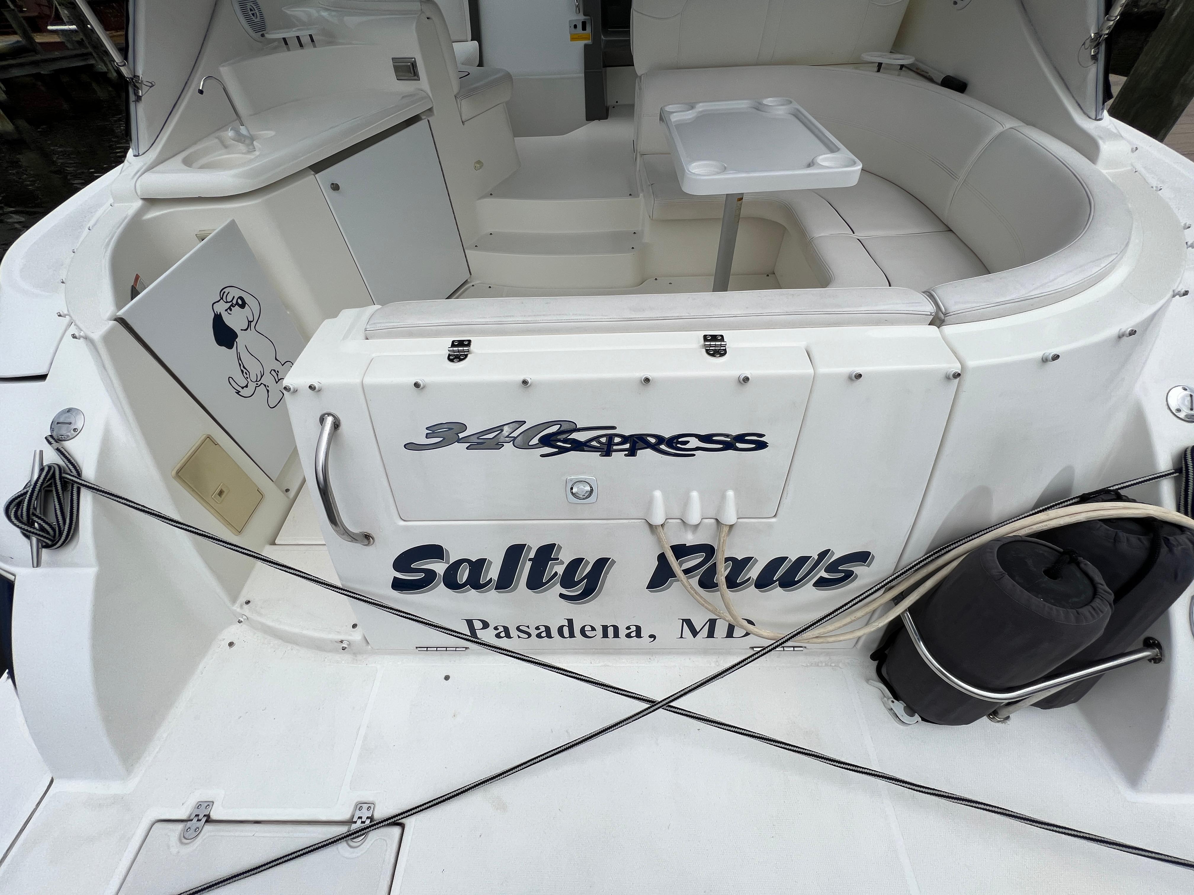 SALTY PAWS Yacht Brokers Of Annapolis