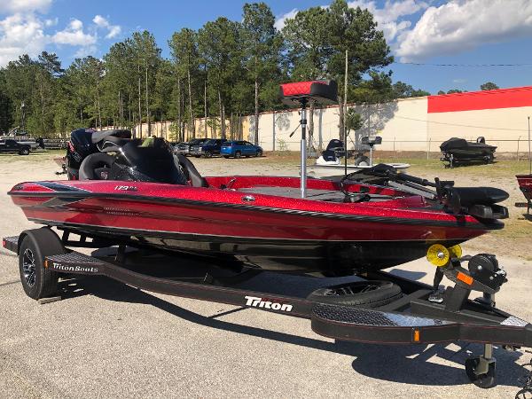 2021 Triton boat for sale, model of the boat is 179 TRX & Image # 5 of 31