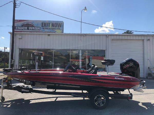 2021 Triton boat for sale, model of the boat is 179 TRX & Image # 7 of 31