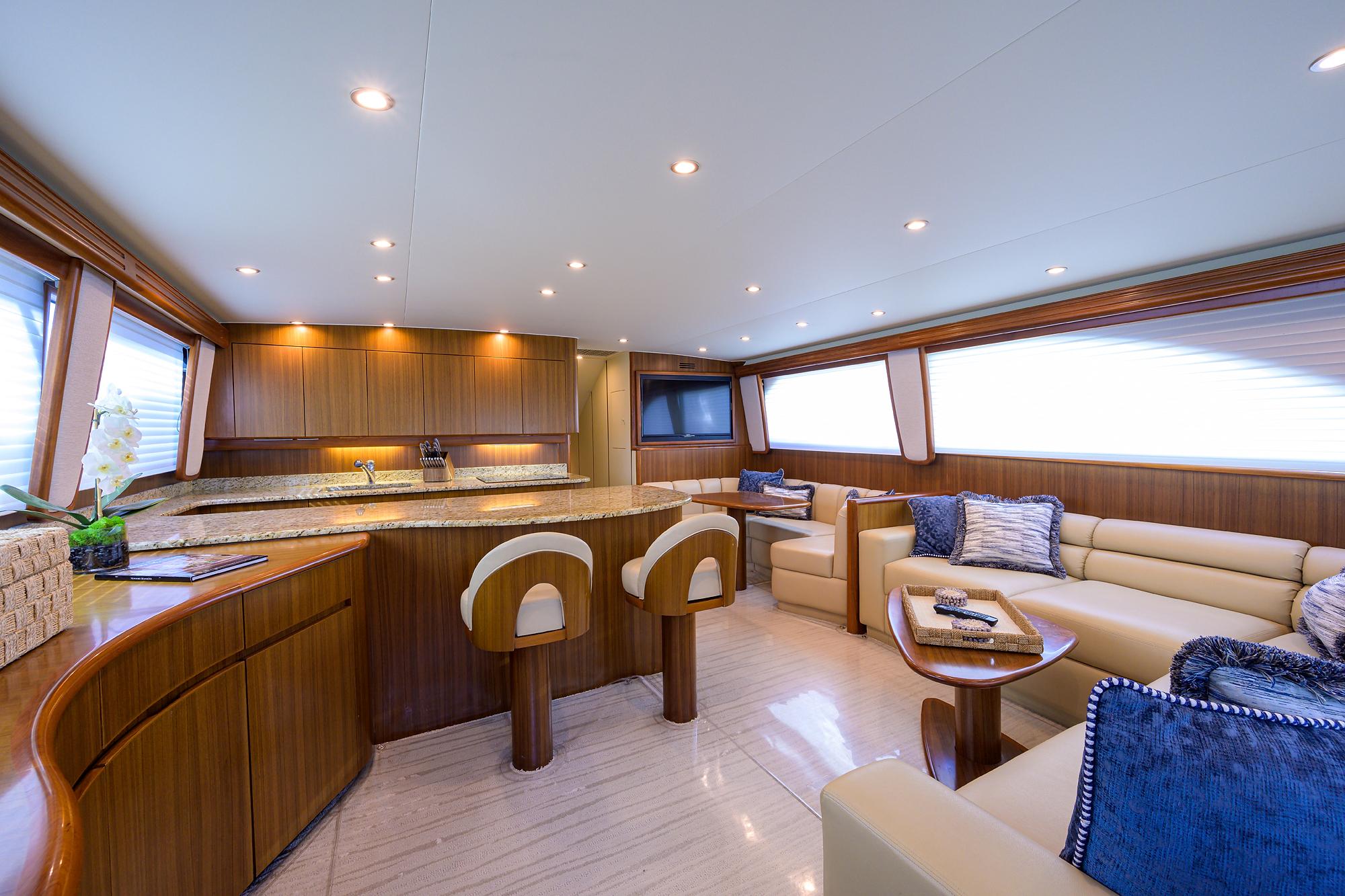 Viking 60 Tabasco - Interior Salon