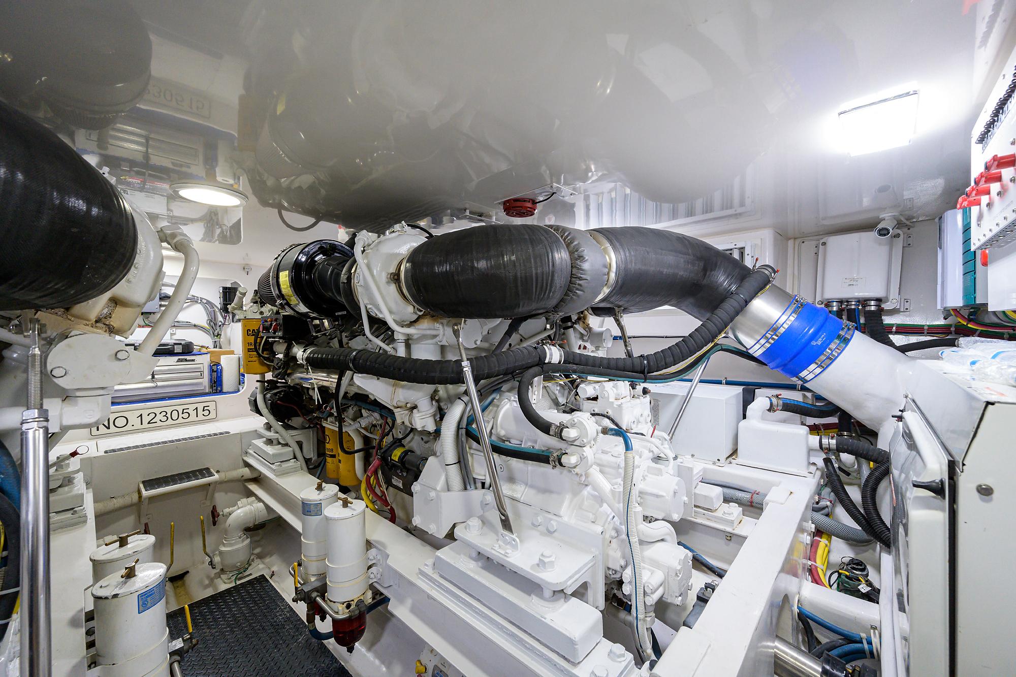 Viking 60 Tabasco - Engine Room