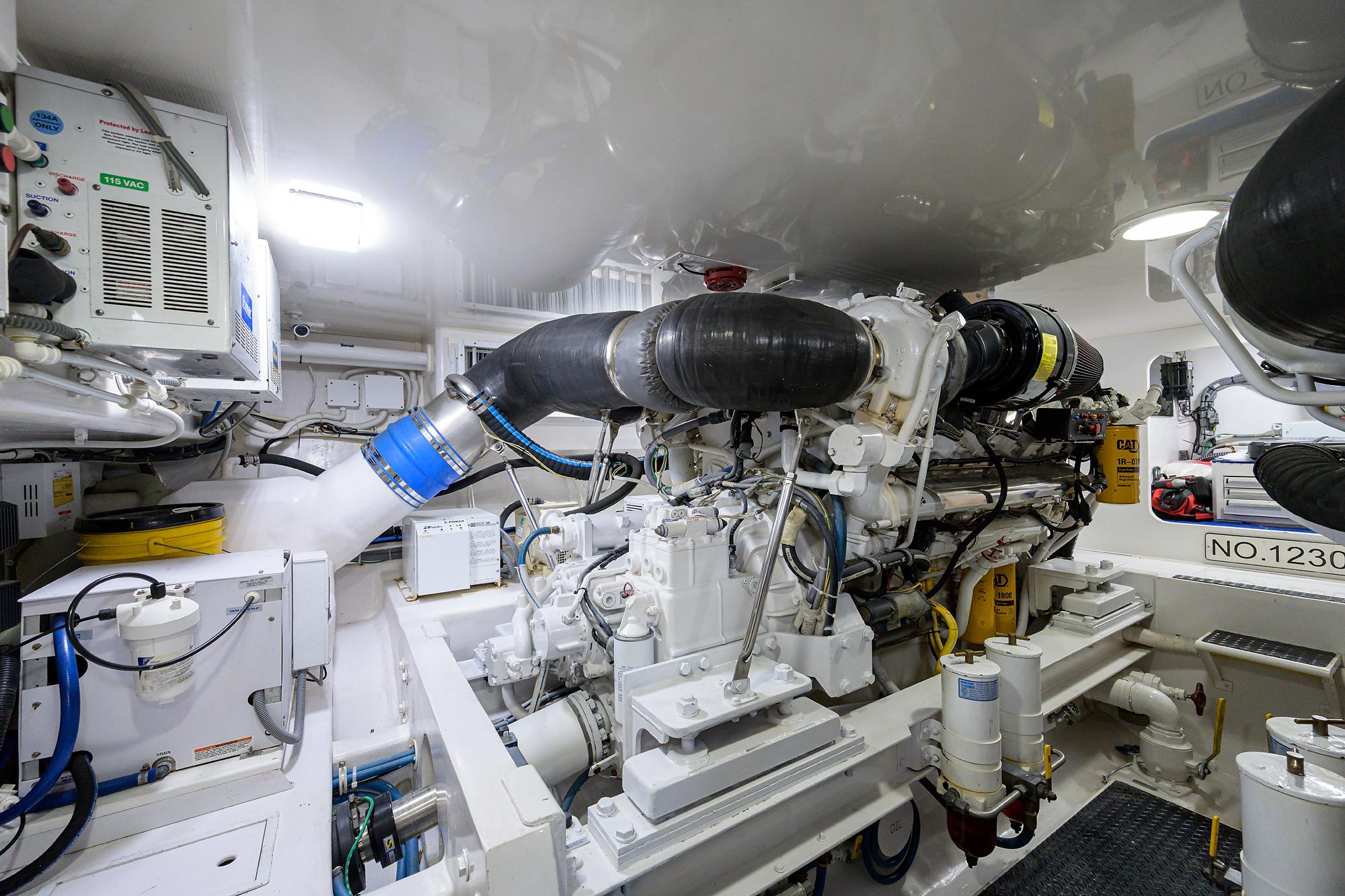 Viking 60 Tabasco - Engine Room