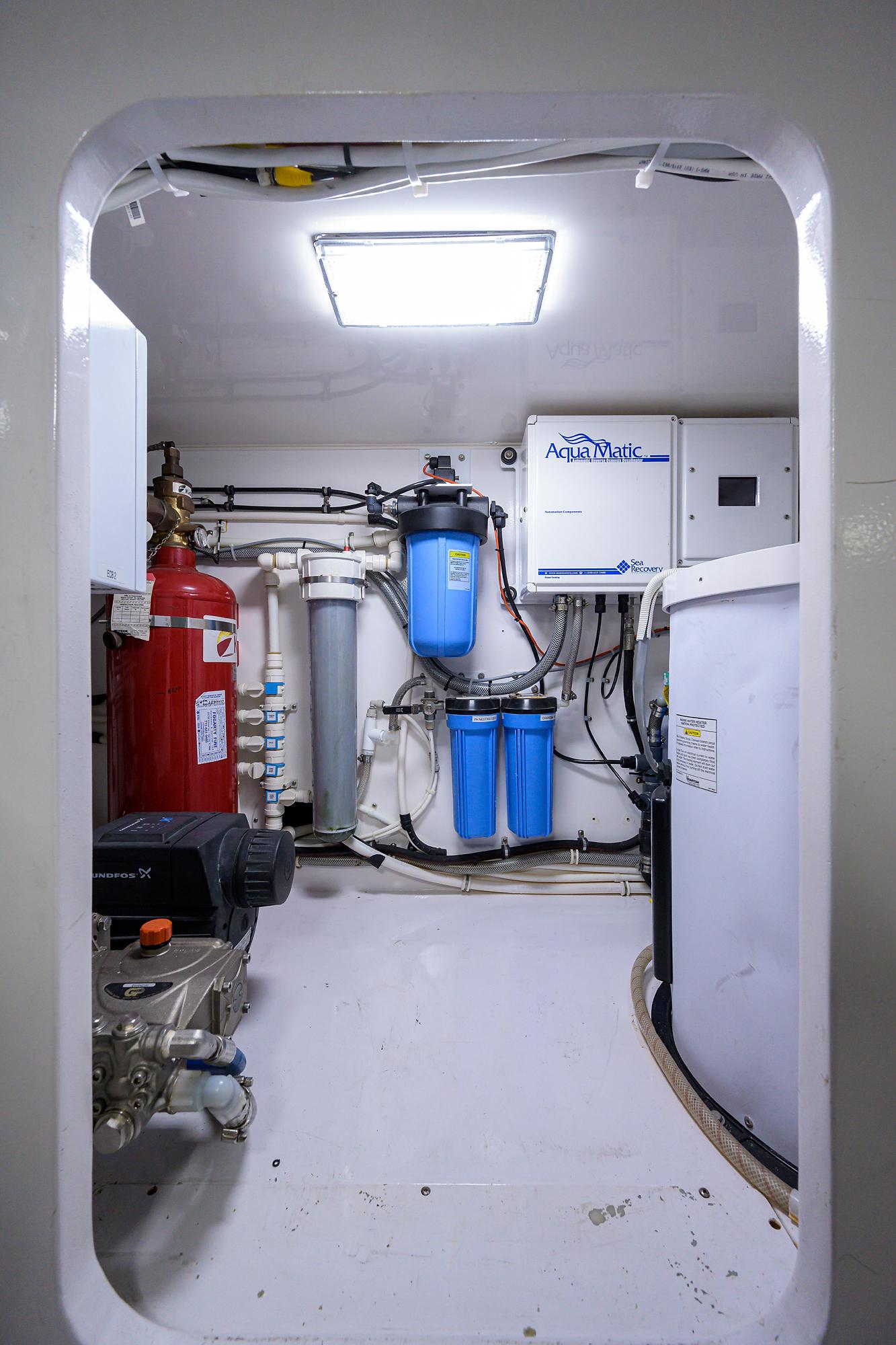 Viking 60 Tabasco - Engine Room