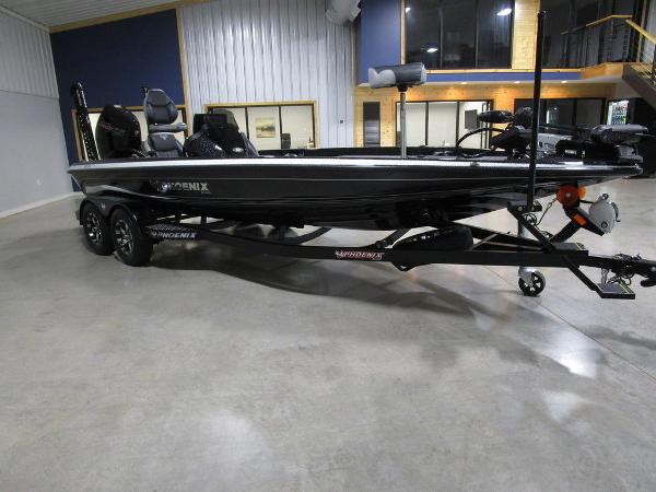 2021 Phoenix boat for sale, model of the boat is 921 ELITE & Image # 3 of 53