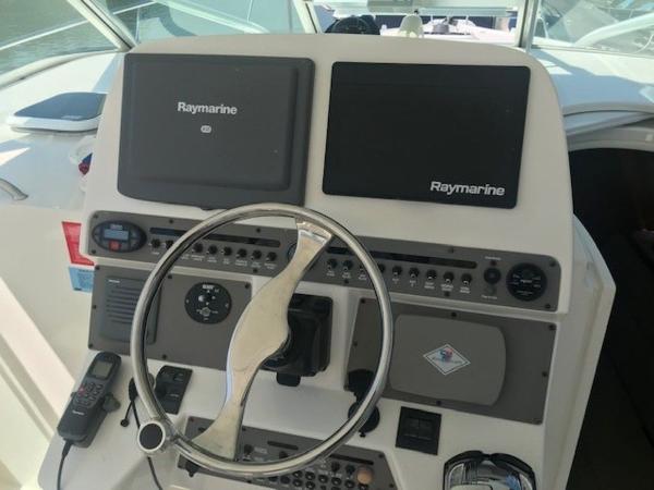 2005 Rampage boat for sale, model of the boat is 33' Express & Image # 22 of 38
