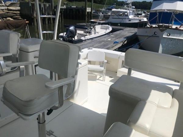 2005 Rampage boat for sale, model of the boat is 33' Express & Image # 24 of 38