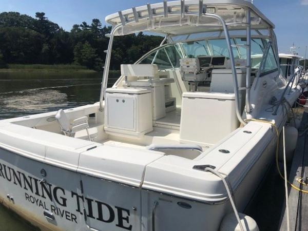2005 Rampage boat for sale, model of the boat is 33' Express & Image # 34 of 38