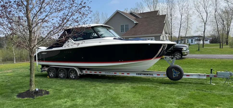 2022 Pursuit DC 295 Dual Console0