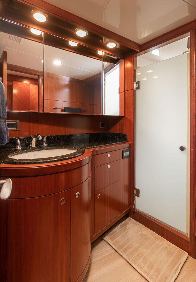 VIP Ensuite Head