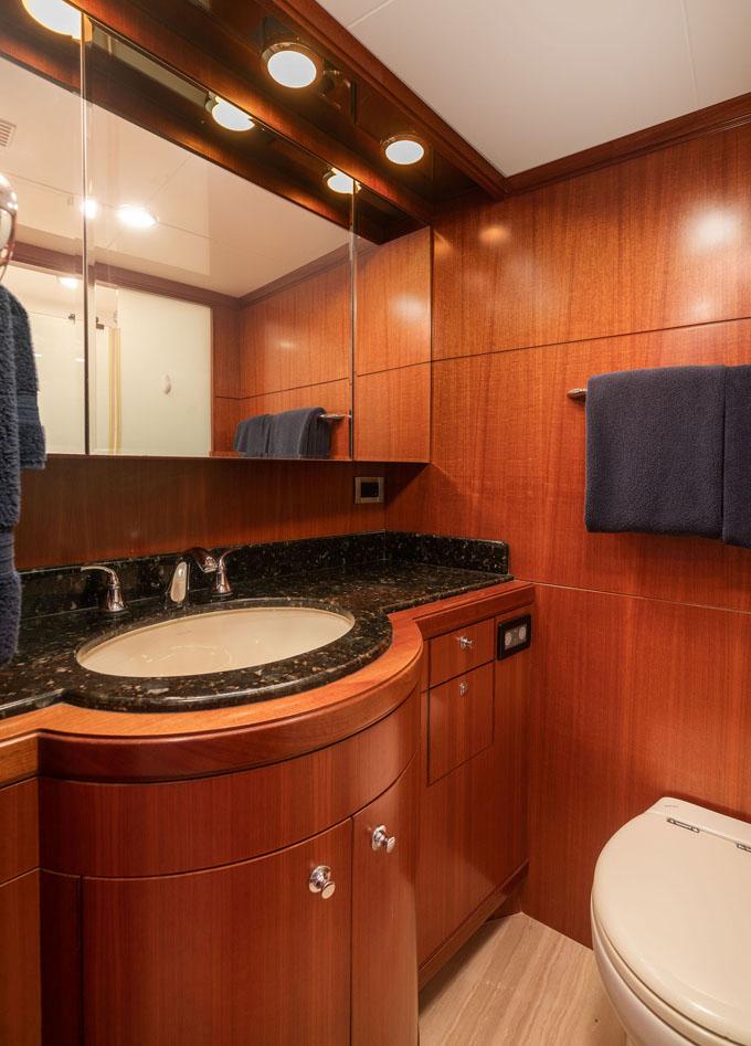 Port Guest Stateroom Ensuite Head