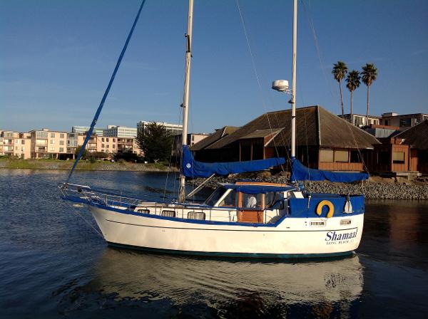 1984 Nauticat 33