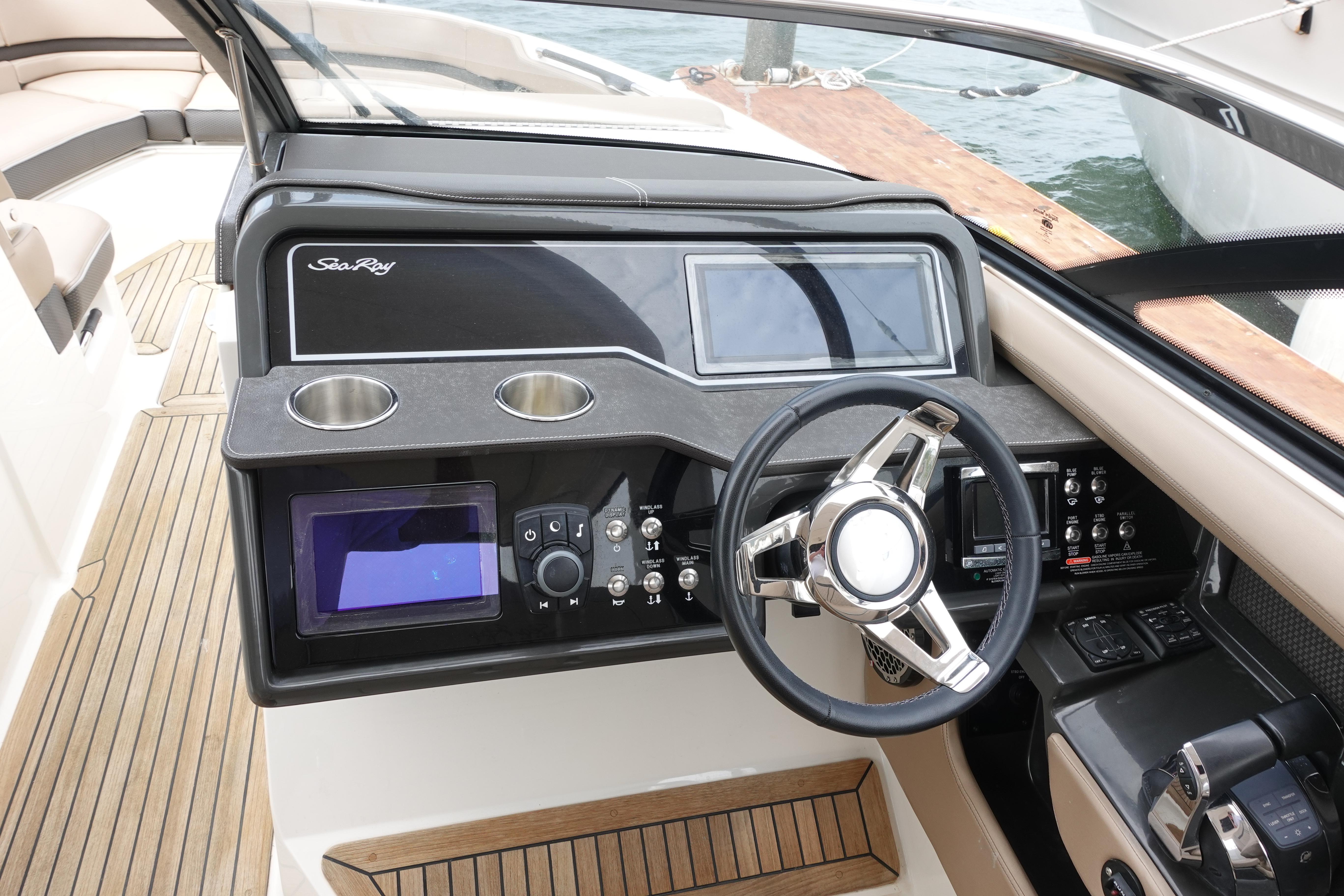 2017-sea-ray-slx-310-power-9525757-20240829143158622-1_XLARGE