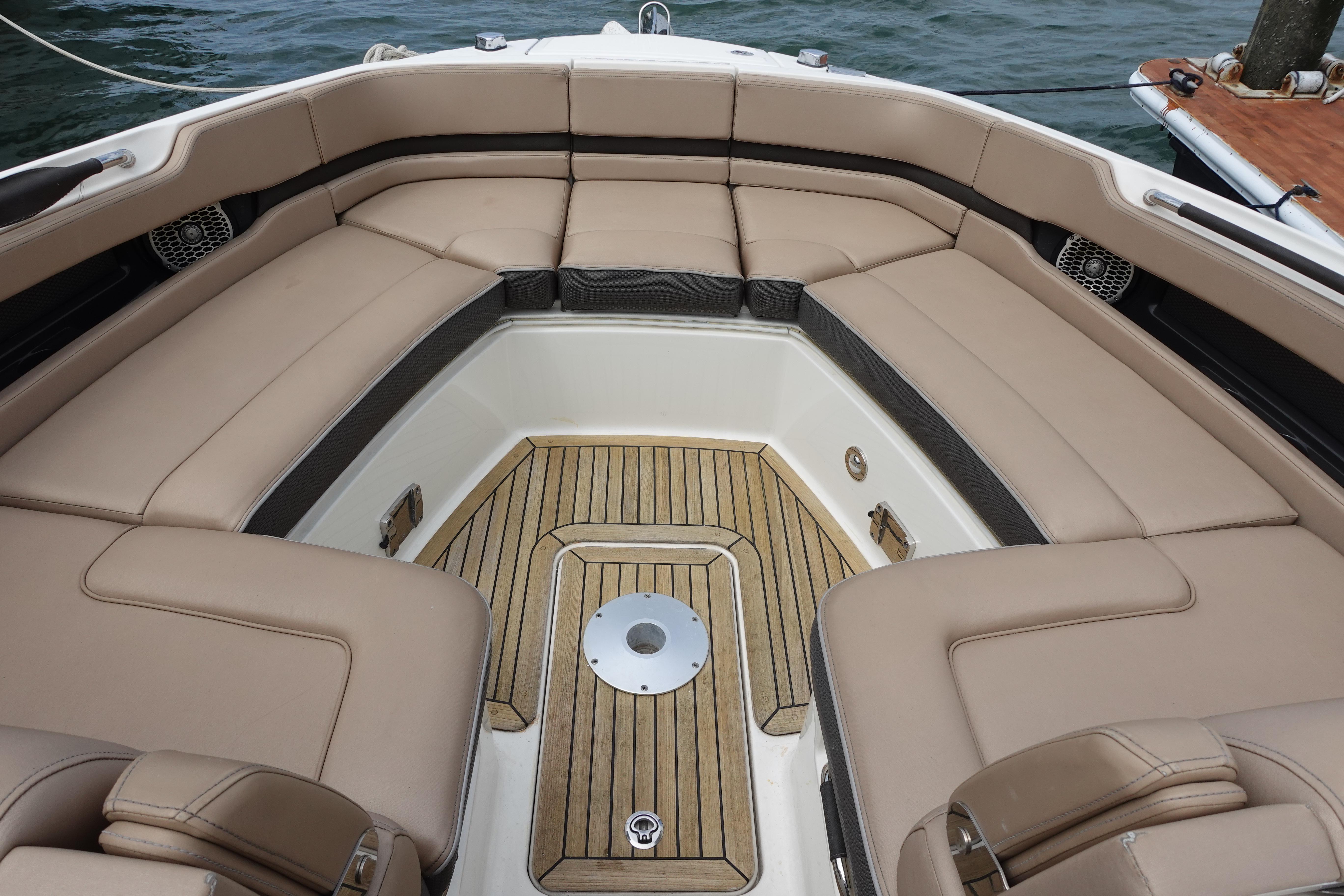 2017-sea-ray-slx-310-power-9525757-20240829143213685-1_XLARGE