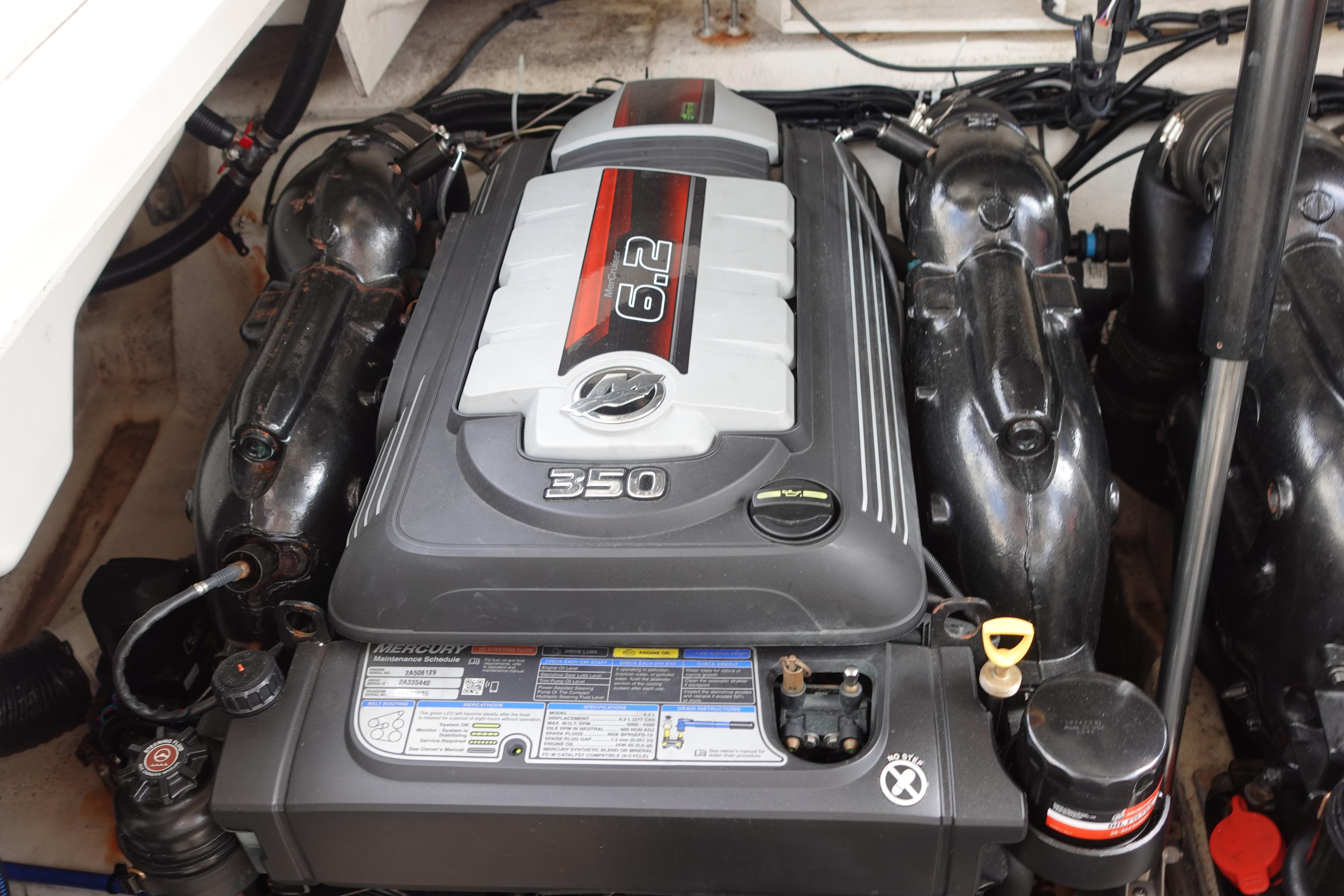 2017-sea-ray-slx-310-power-9525757-20240829143322587-1_XLARGE