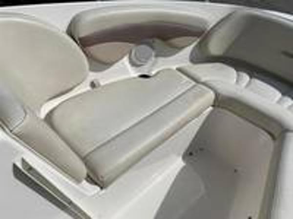 2005 Chaparral boat for sale, model of the boat is 210 SSi & Image # 8 of 15