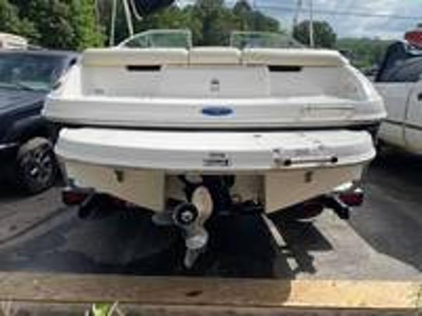 2005 Chaparral boat for sale, model of the boat is 210 SSi & Image # 4 of 15