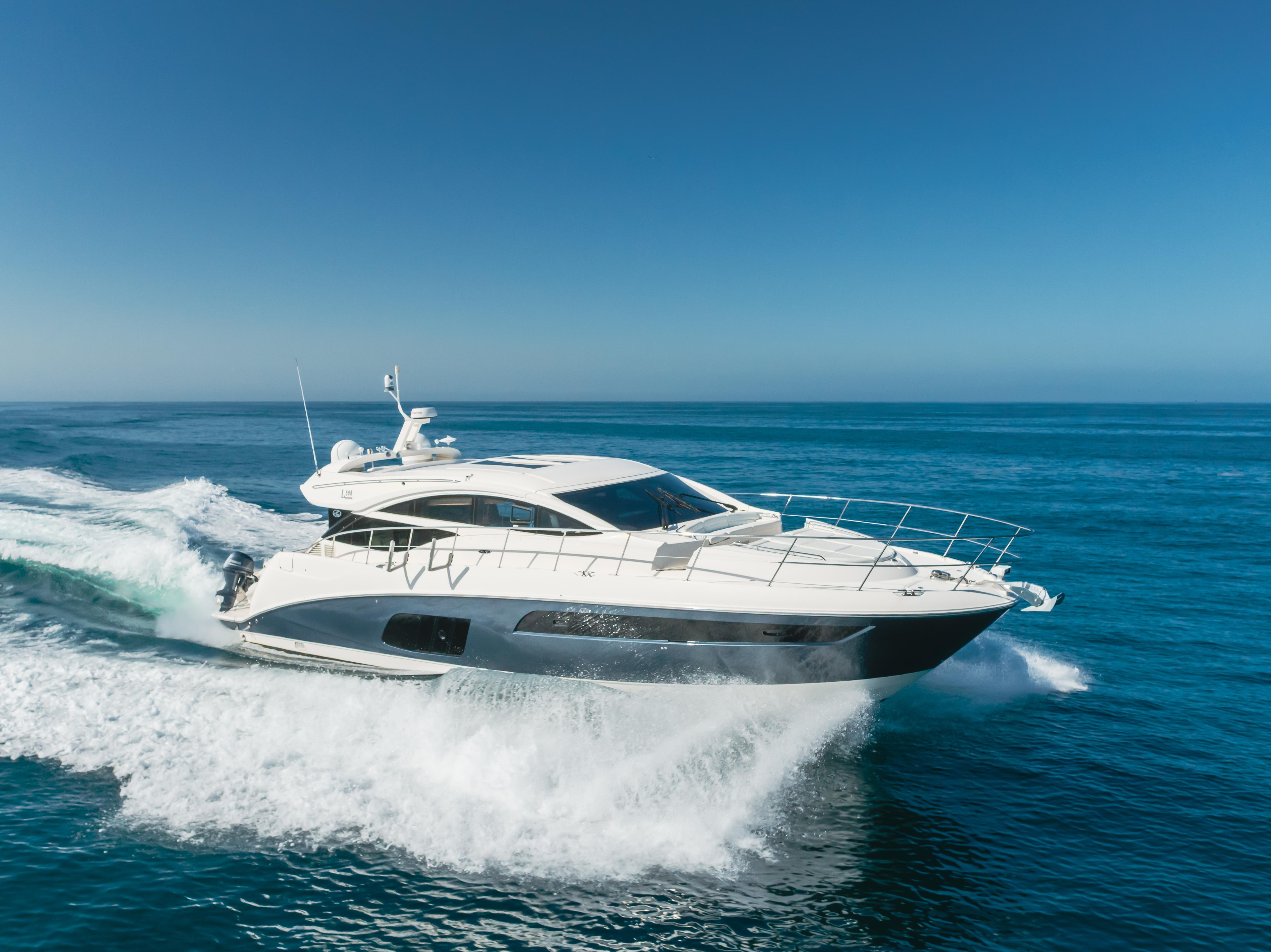 59' 2016 Sea Ray L590 NO REGRETS