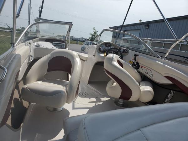 2011 Tahoe boat for sale, model of the boat is Q7i & Image # 6 of 8