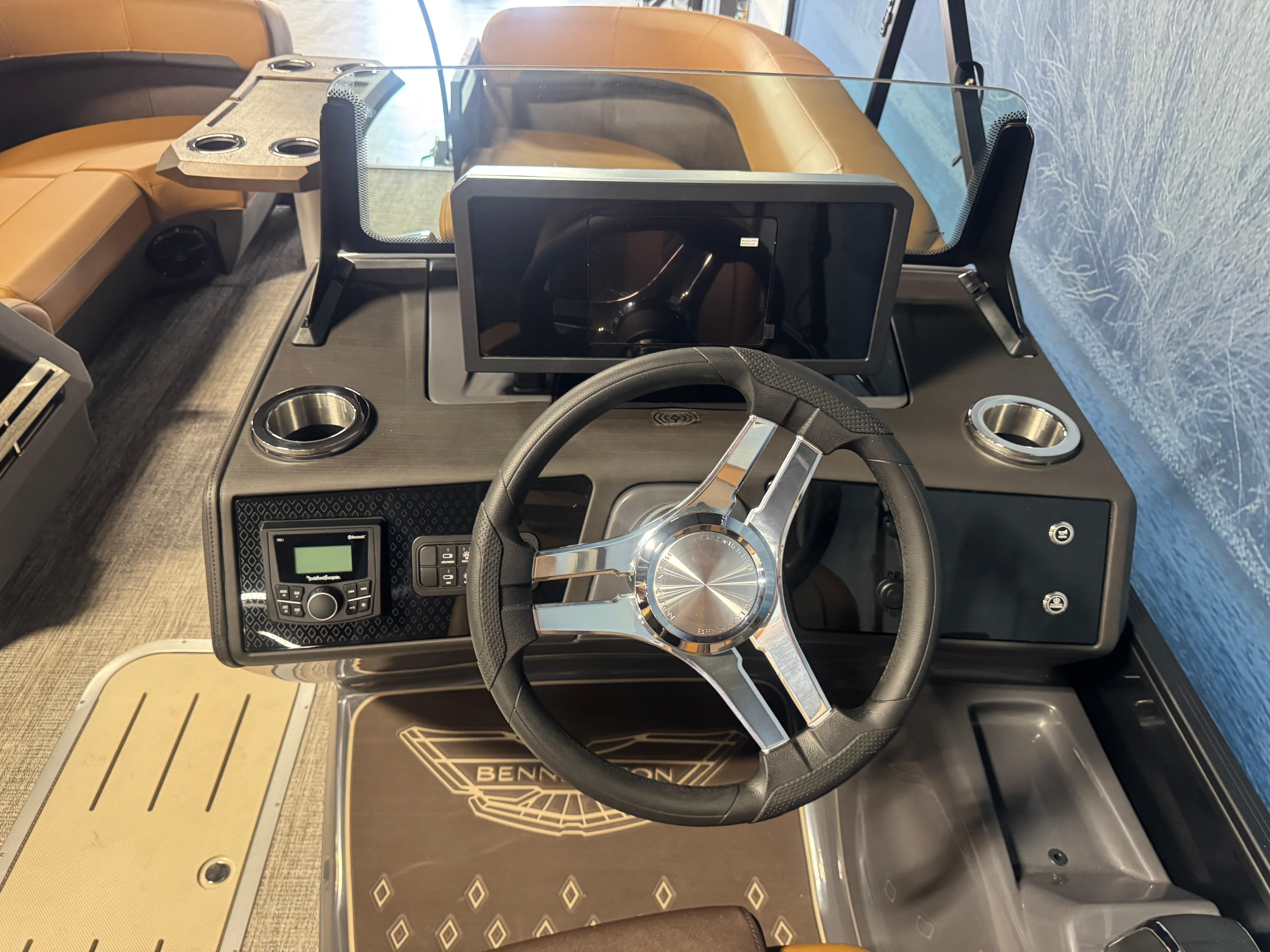 2026 Bennington 22 MSB #B6976G inventory image at Sun Country Marine Group, Irvine 2026 Bennington 22 MSB #B6976G inventory image at Sun Country Marine Group, Irvine