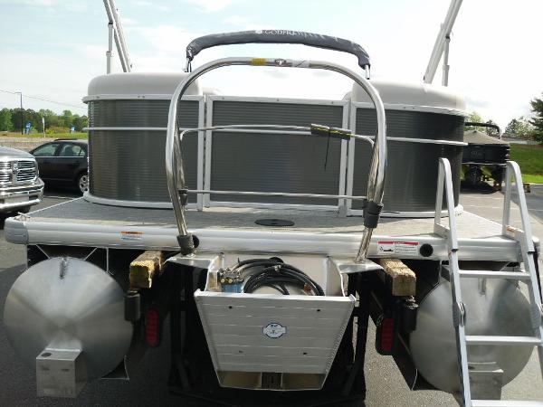 2021 Godfrey Pontoon boat for sale, model of the boat is SW 2286 SBX Sport Tube 27 in. & Image # 7 of 39