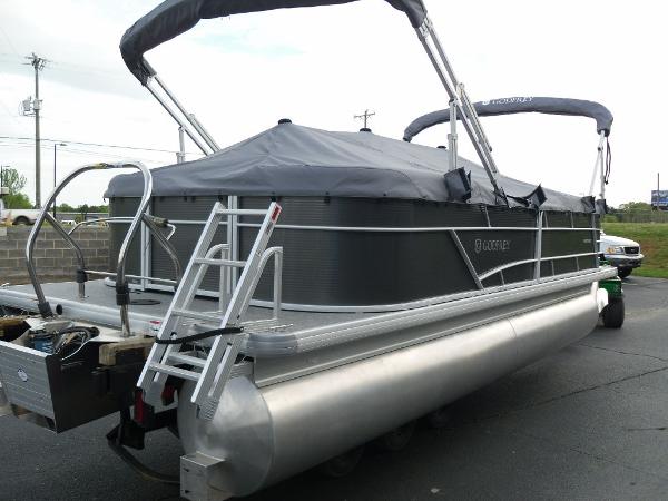 2021 Godfrey Pontoon boat for sale, model of the boat is SW 2286 SBX Sport Tube 27 in. & Image # 15 of 39