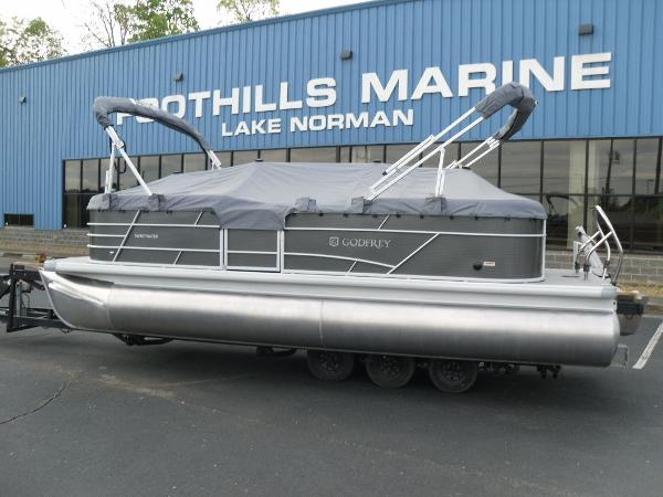 2021 Godfrey Pontoon boat for sale, model of the boat is SW 2286 SBX Sport Tube 27 in. & Image # 18 of 39
