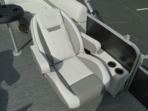 2021 Godfrey Pontoon boat for sale, model of the boat is SW 2286 SBX Sport Tube 27 in. & Image # 29 of 39