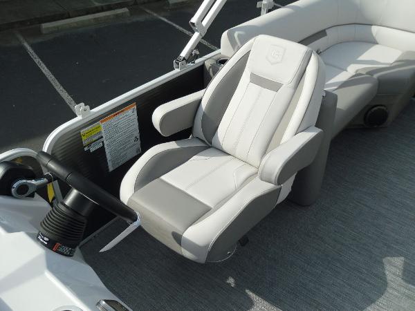 2021 Godfrey Pontoon boat for sale, model of the boat is SW 2286 SBX Sport Tube 27 in. & Image # 36 of 39