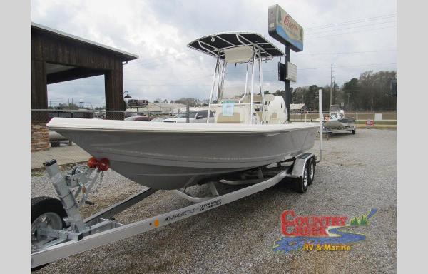 2020 Bulls Bay boat for sale, model of the boat is 2200 & Image # 4 of 5