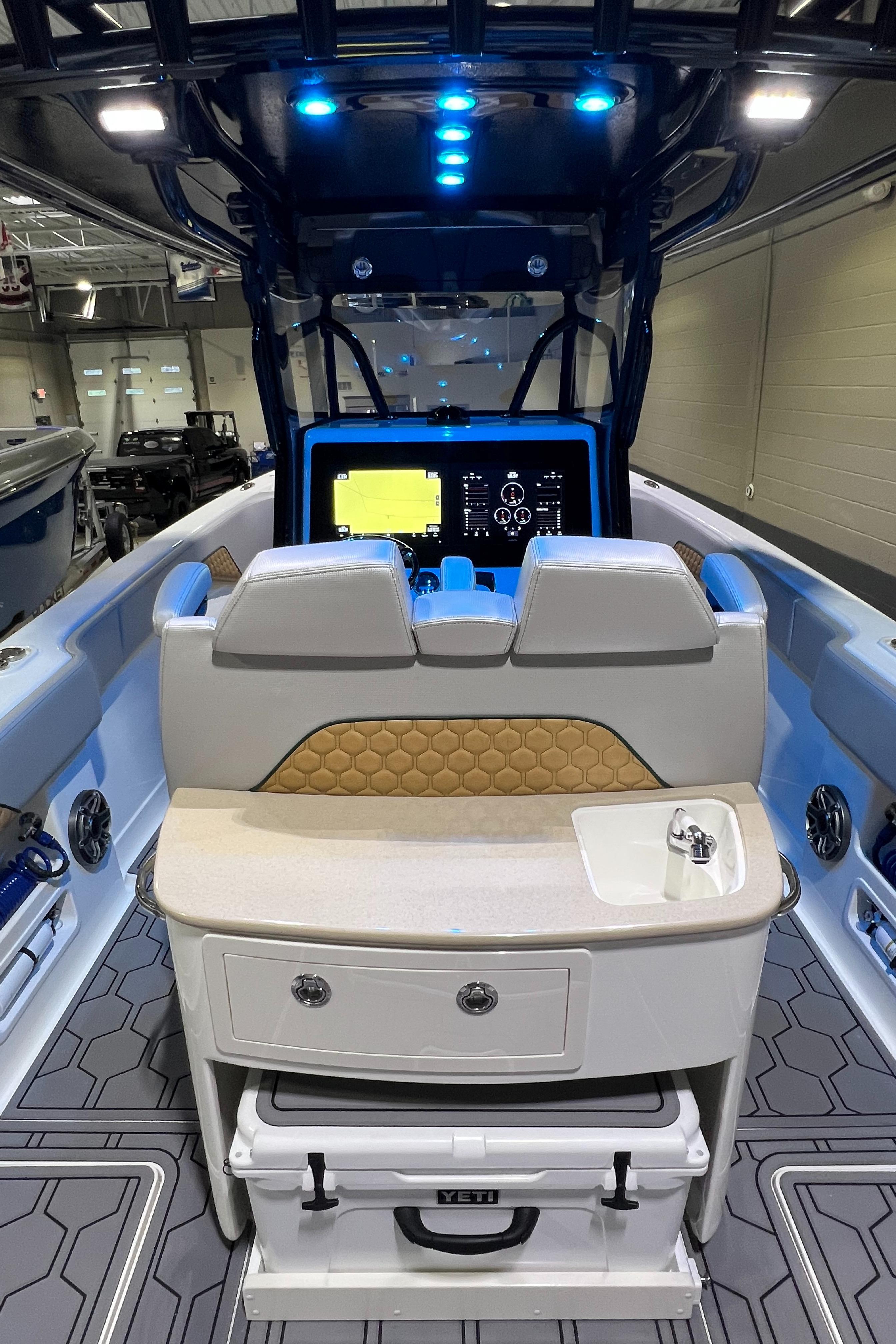 Blackwater-36 Sport 2022 -MI-US-2022 Blackwater 36 Sport boat interior with modern dashboard and seating.-8355779 | Thumbnail
