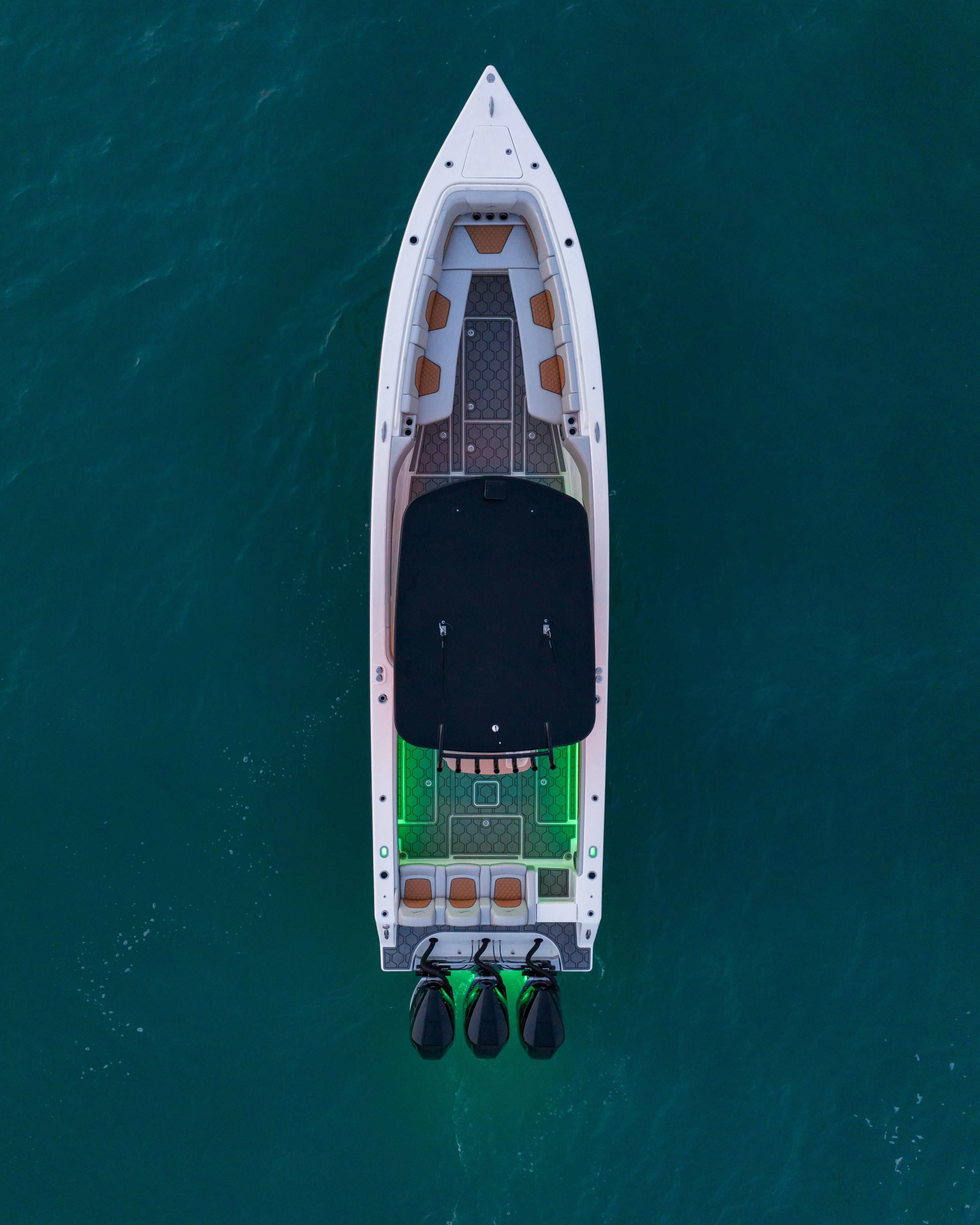 Blackwater-36 Sport 2022 -MI-US-Aerial view of 2022 Blackwater 36 Sport boat on open water.-8355779 | Thumbnail