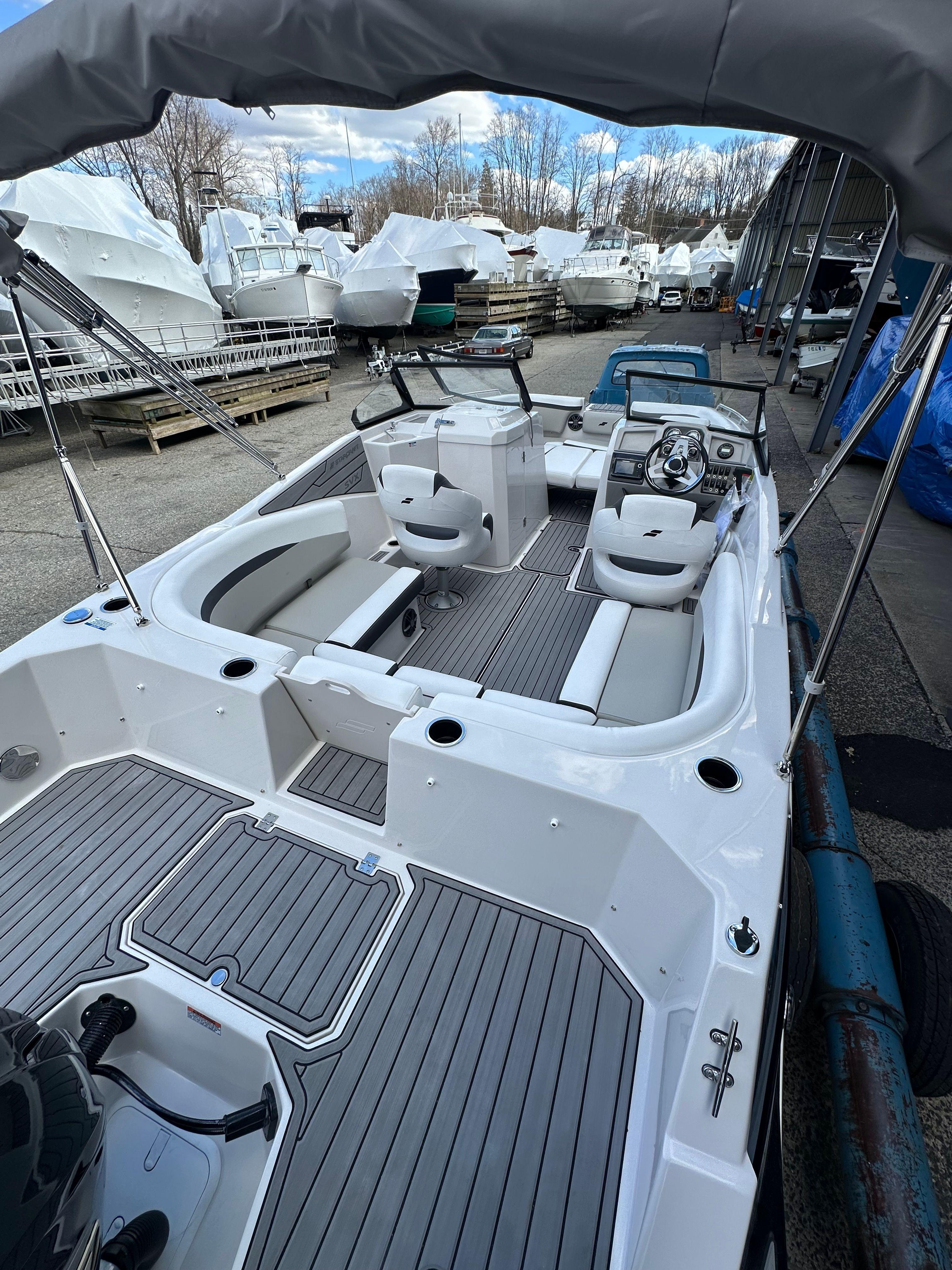 2024 Starcraft SVX 230 OB-11