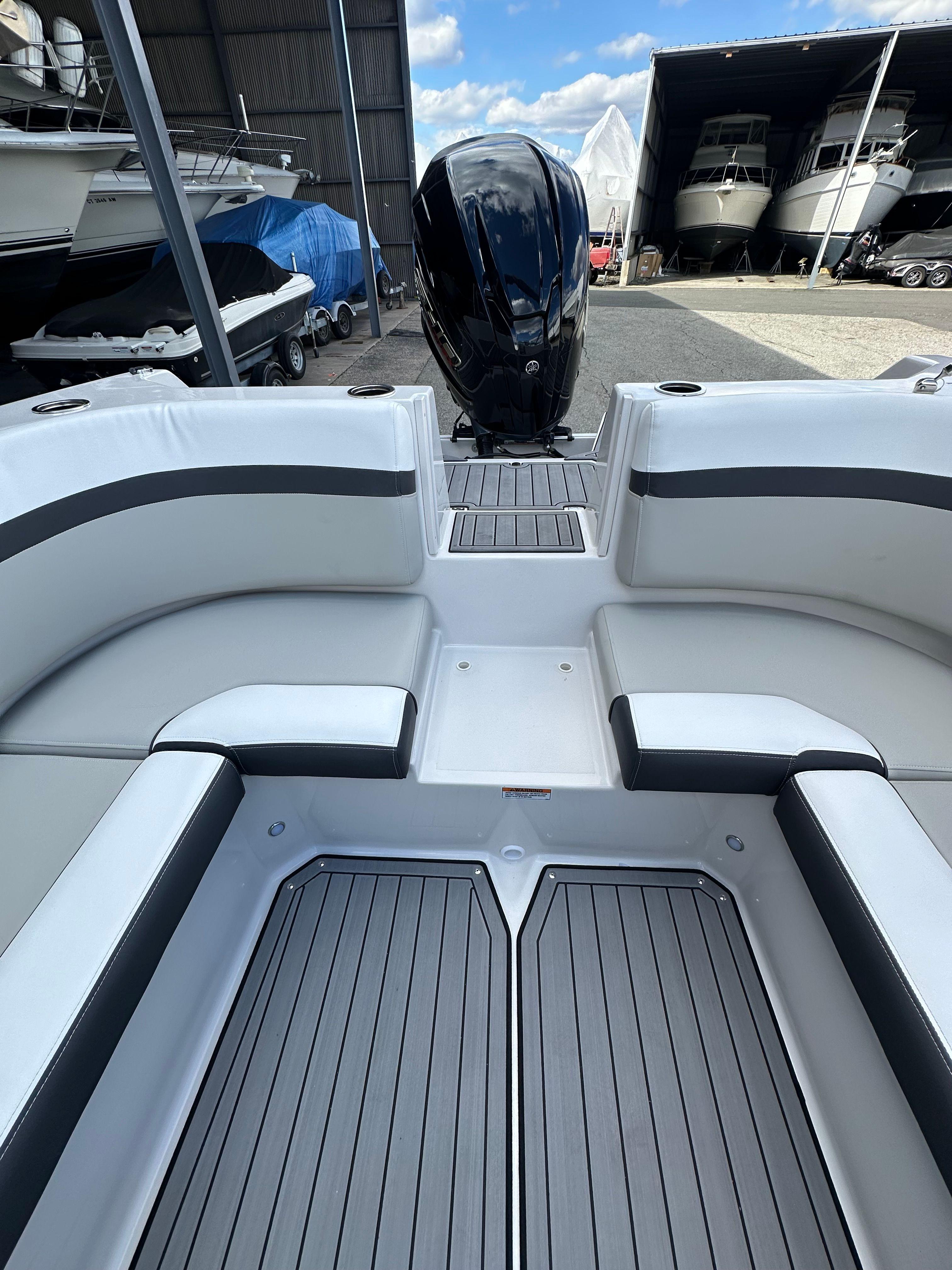 2024 Starcraft SVX 230 OB-31