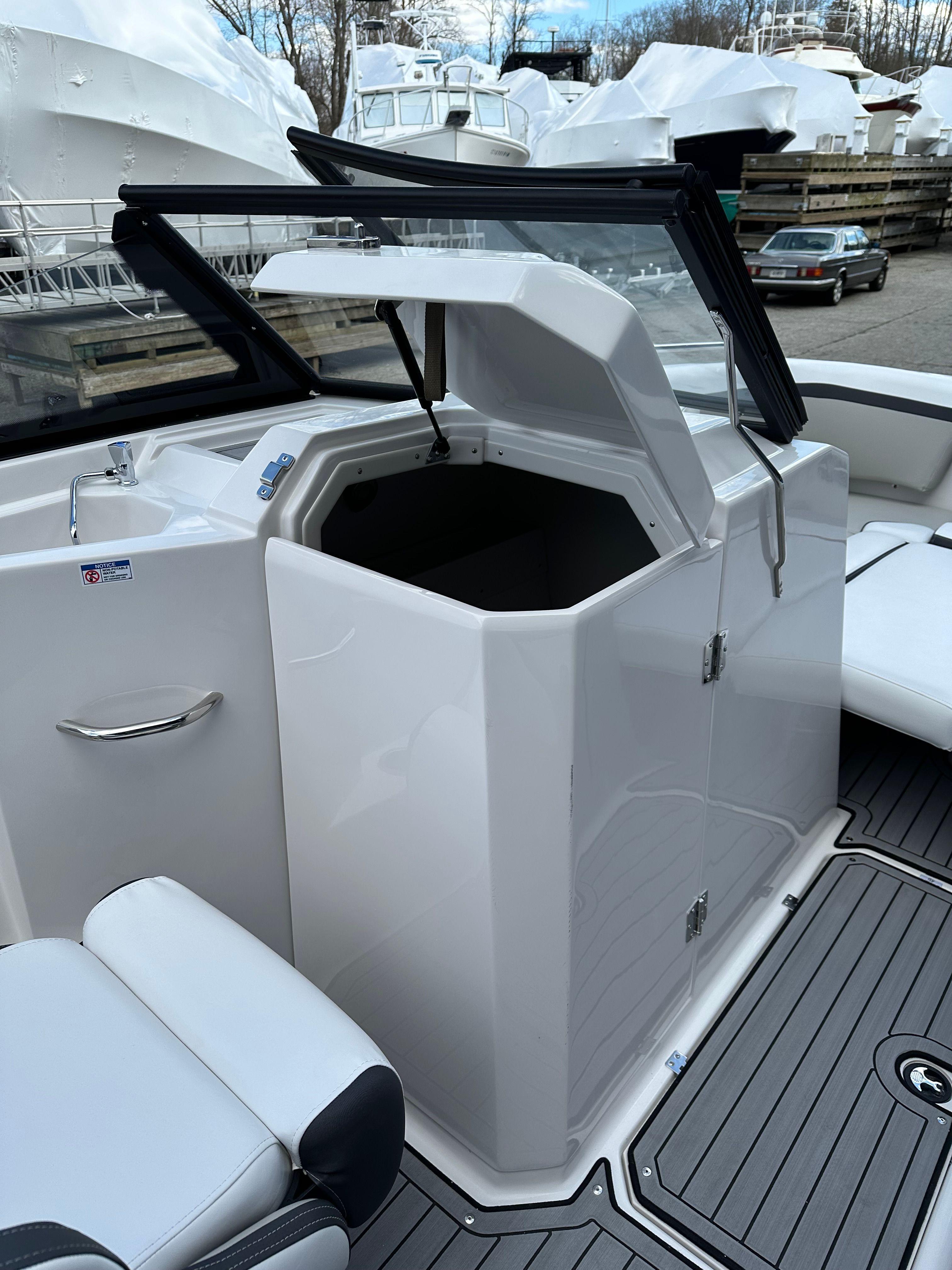 2024 Starcraft SVX 230 OB-19