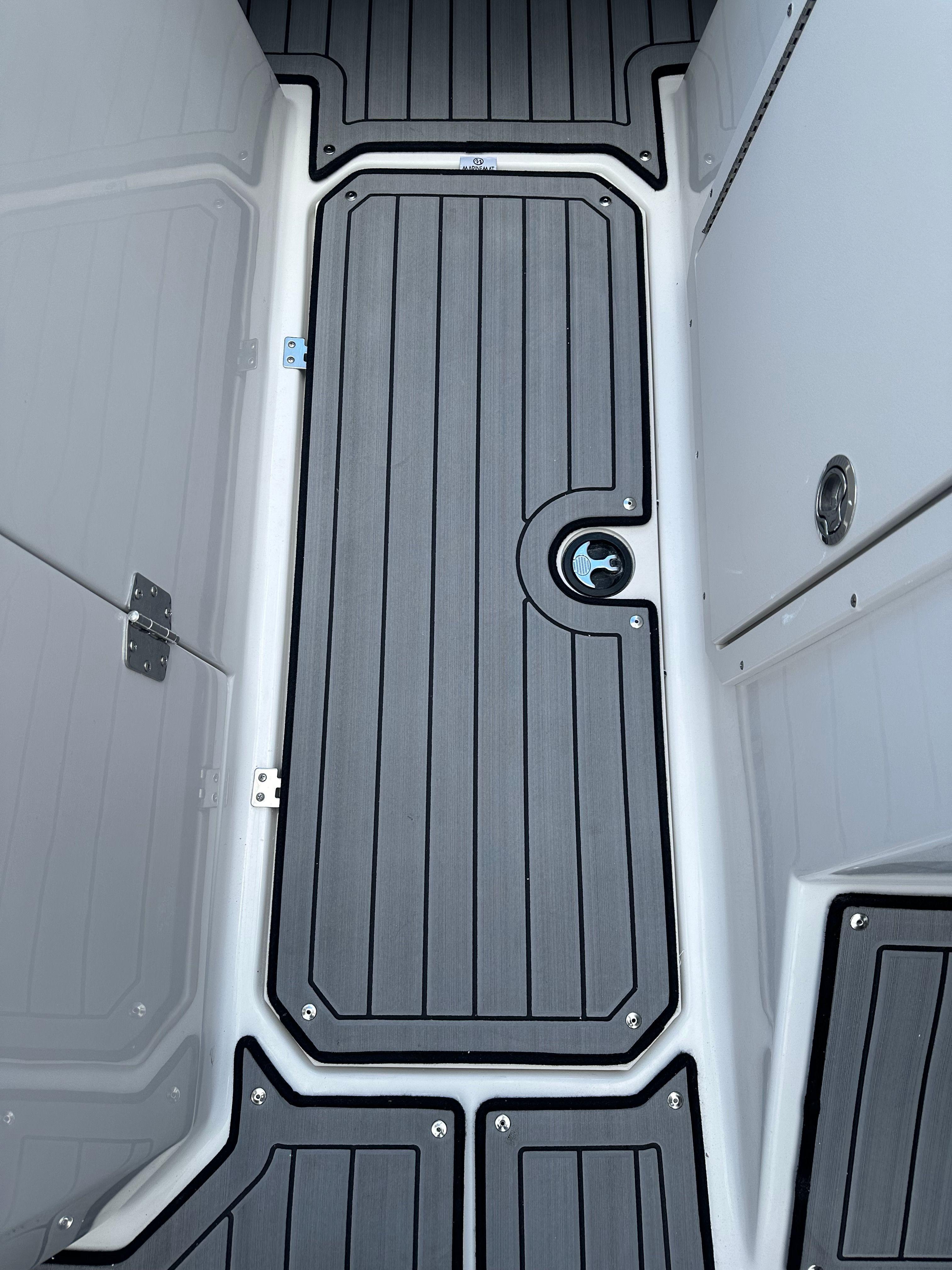 2024 Starcraft SVX 230 OB-21