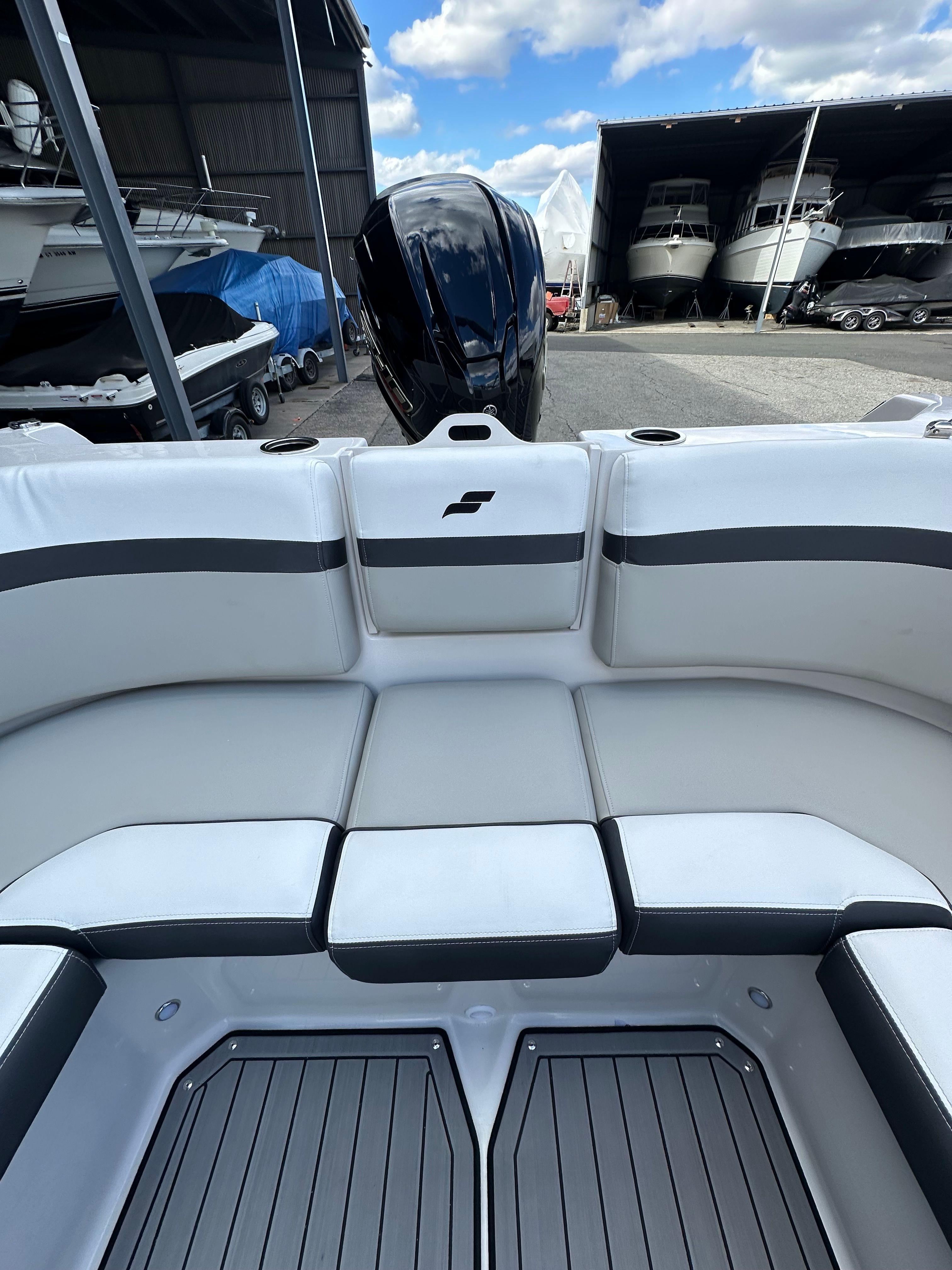 2024 Starcraft SVX 230 OB-32
