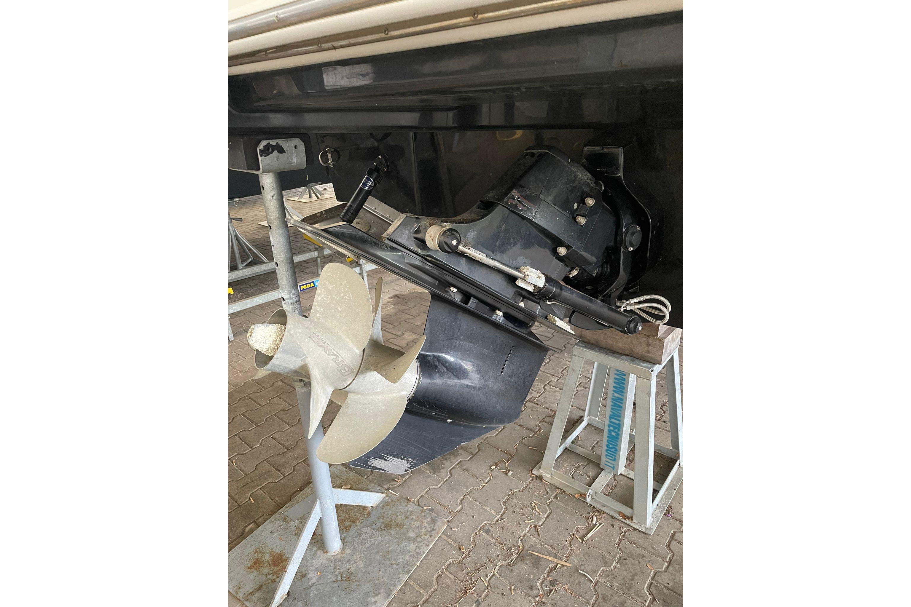 2021 Sea Ray 265 Sundancer large 19