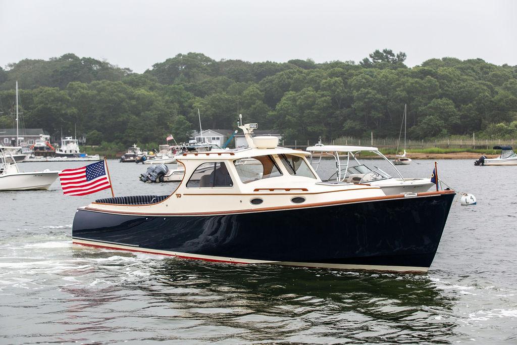 1999-hinckley-picnic-boat-classic-power-9875786-20250718122020221-1
