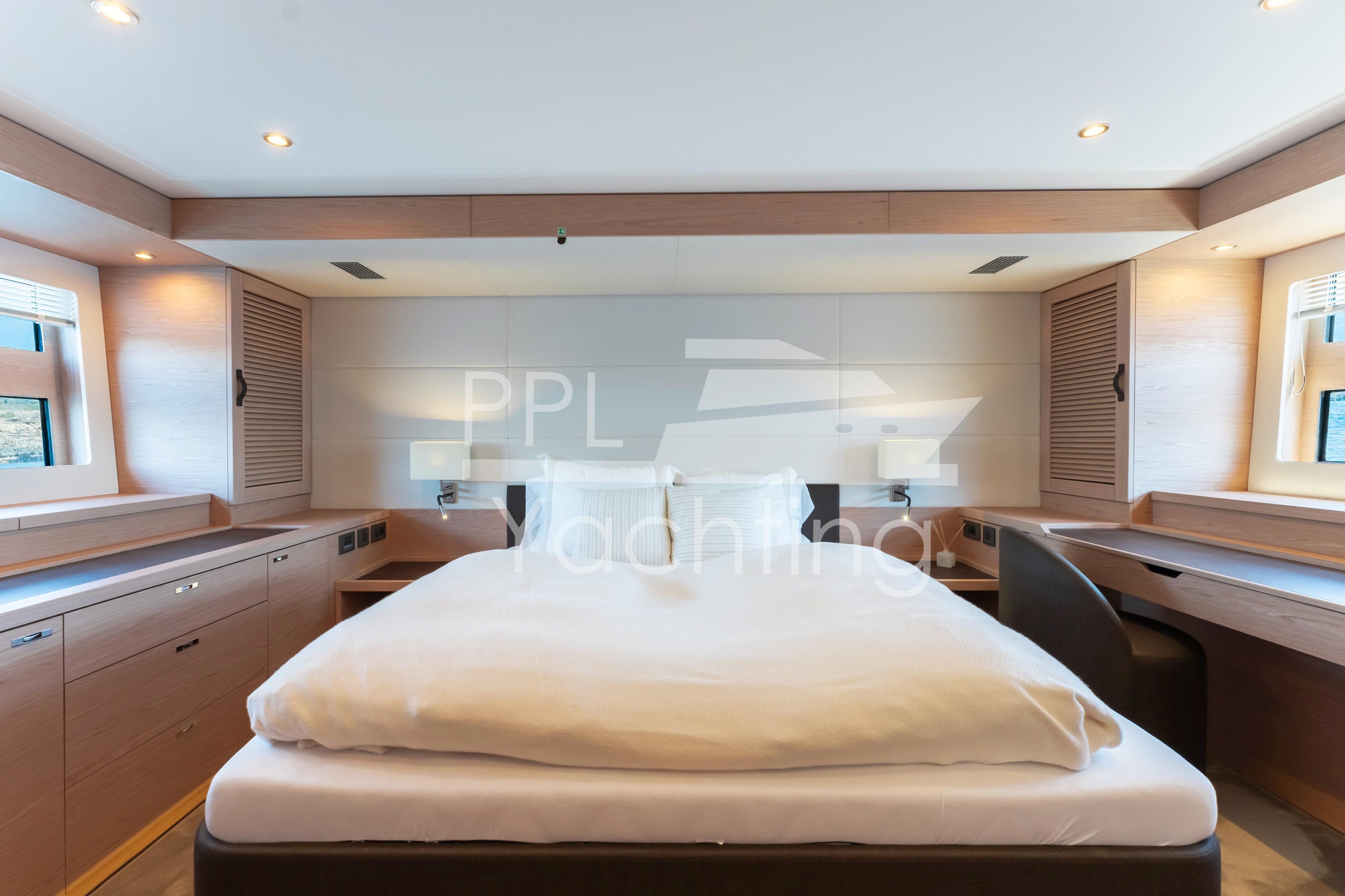 Yacht Photos Pics