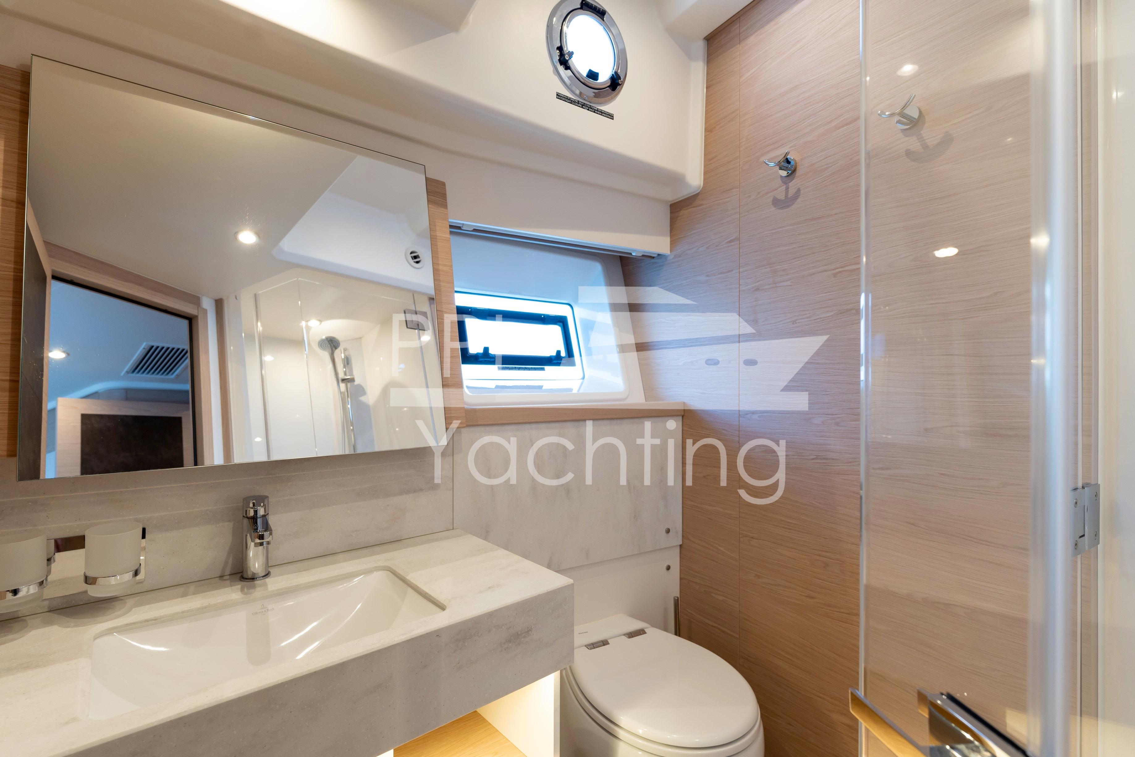 Yacht Photos Pics