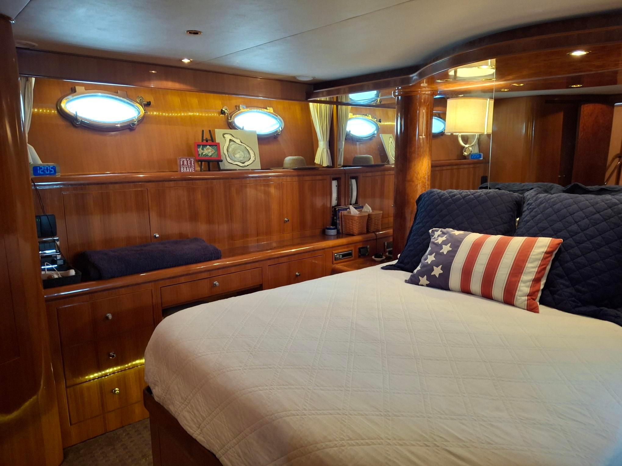 2004 Ocean Alexander 64 Pilothouse #TBRG60102LLC inventory image at Sun Country Yachts, South Lake Union (Seattle) 2004 Ocean Alexander 64 Pilothouse #TBRG60102LLC inventory image at Sun Country Yachts, South Lake Union (Seattle)
