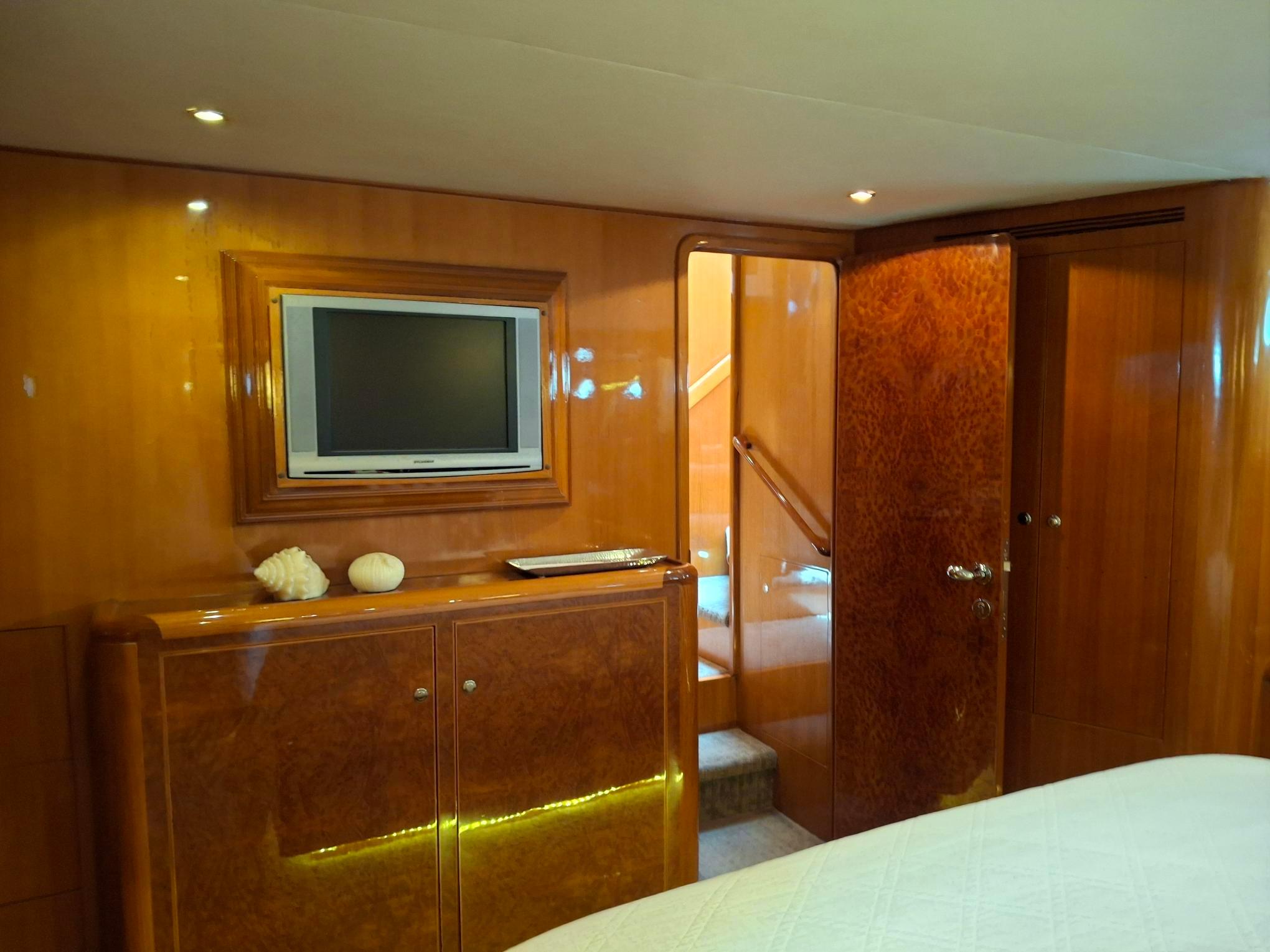 2004 Ocean Alexander 64 Pilothouse #TBRG60102LLC inventory image at Sun Country Yachts, South Lake Union (Seattle) 2004 Ocean Alexander 64 Pilothouse #TBRG60102LLC inventory image at Sun Country Yachts, South Lake Union (Seattle)