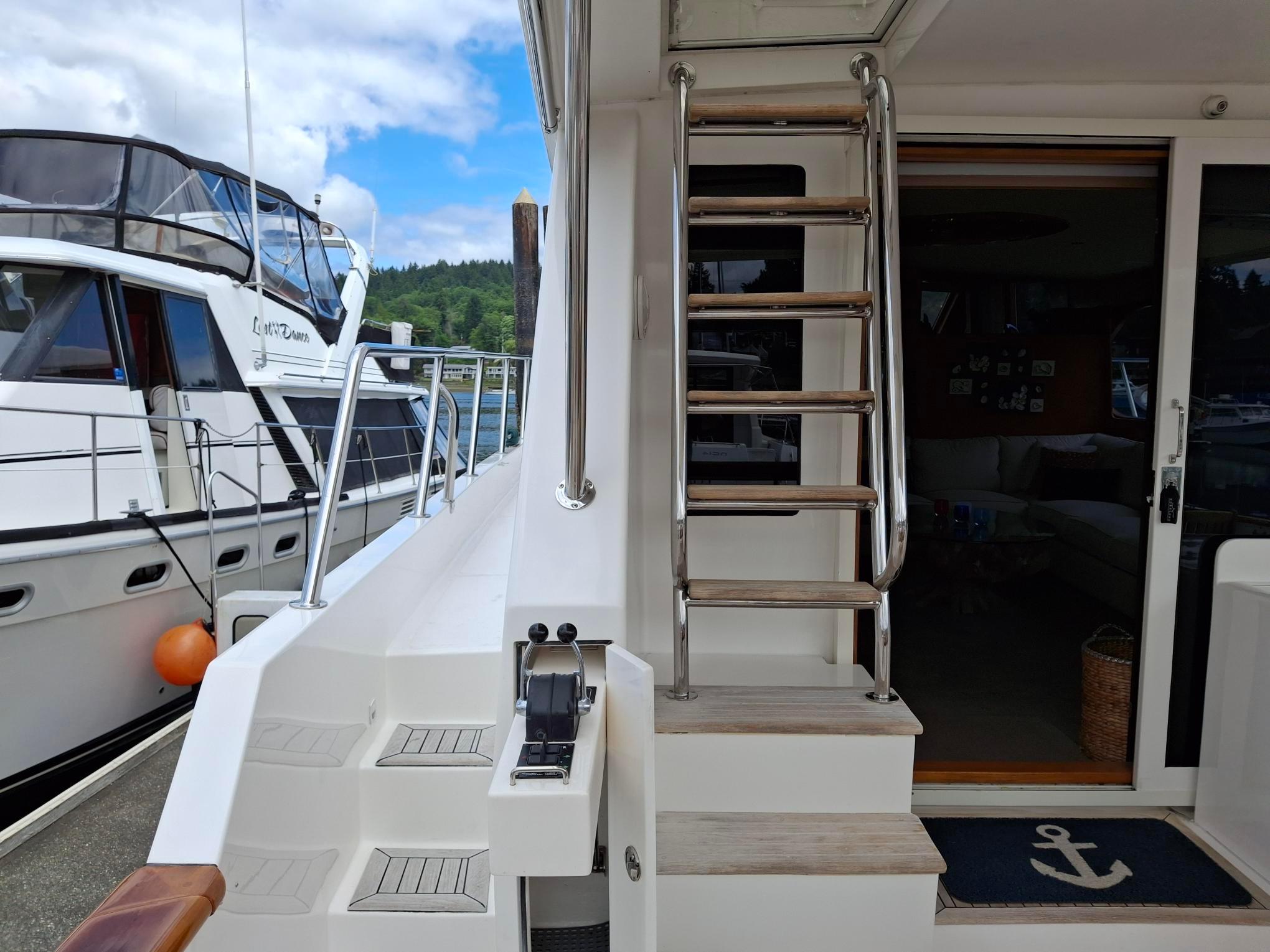 2004 Ocean Alexander 64 Pilothouse #TBRG60102LLC inventory image at Sun Country Yachts, South Lake Union (Seattle) 2004 Ocean Alexander 64 Pilothouse #TBRG60102LLC inventory image at Sun Country Yachts, South Lake Union (Seattle)